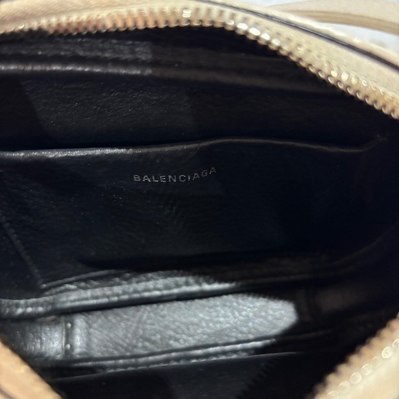 Balenciaga Everyday XS Camera Crossbody Bag - Picture 6 of 6